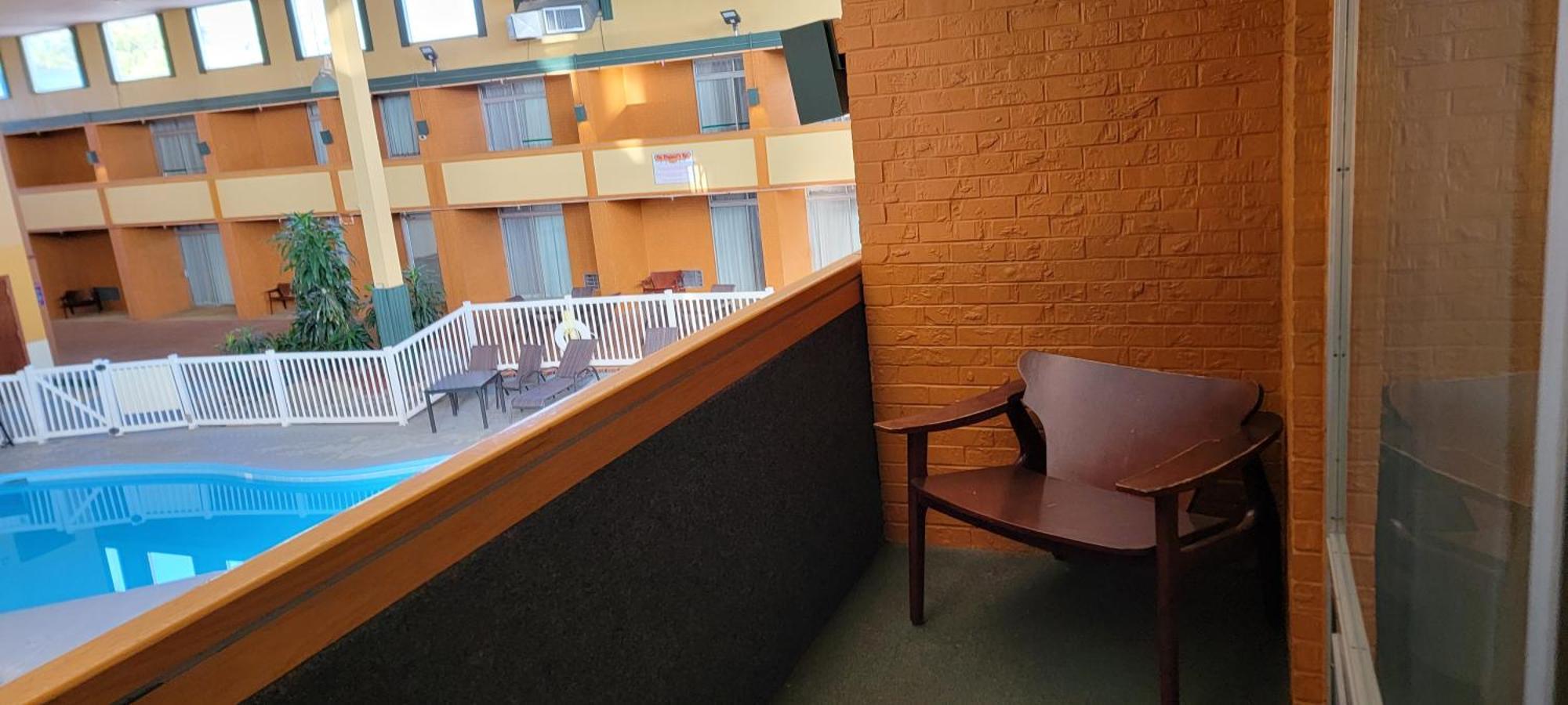 Clarion Inn & Suites And Convention Center كيرني المظهر الخارجي الصورة